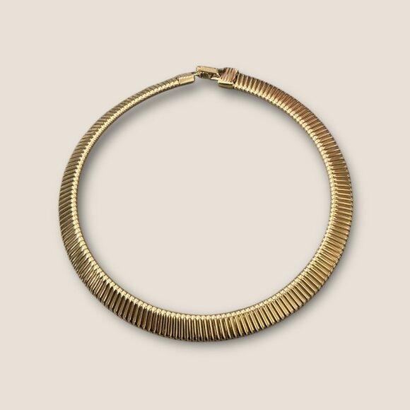 Vintage Gold-Tone Ribbed Choker Necklace - Picture 2 of 3